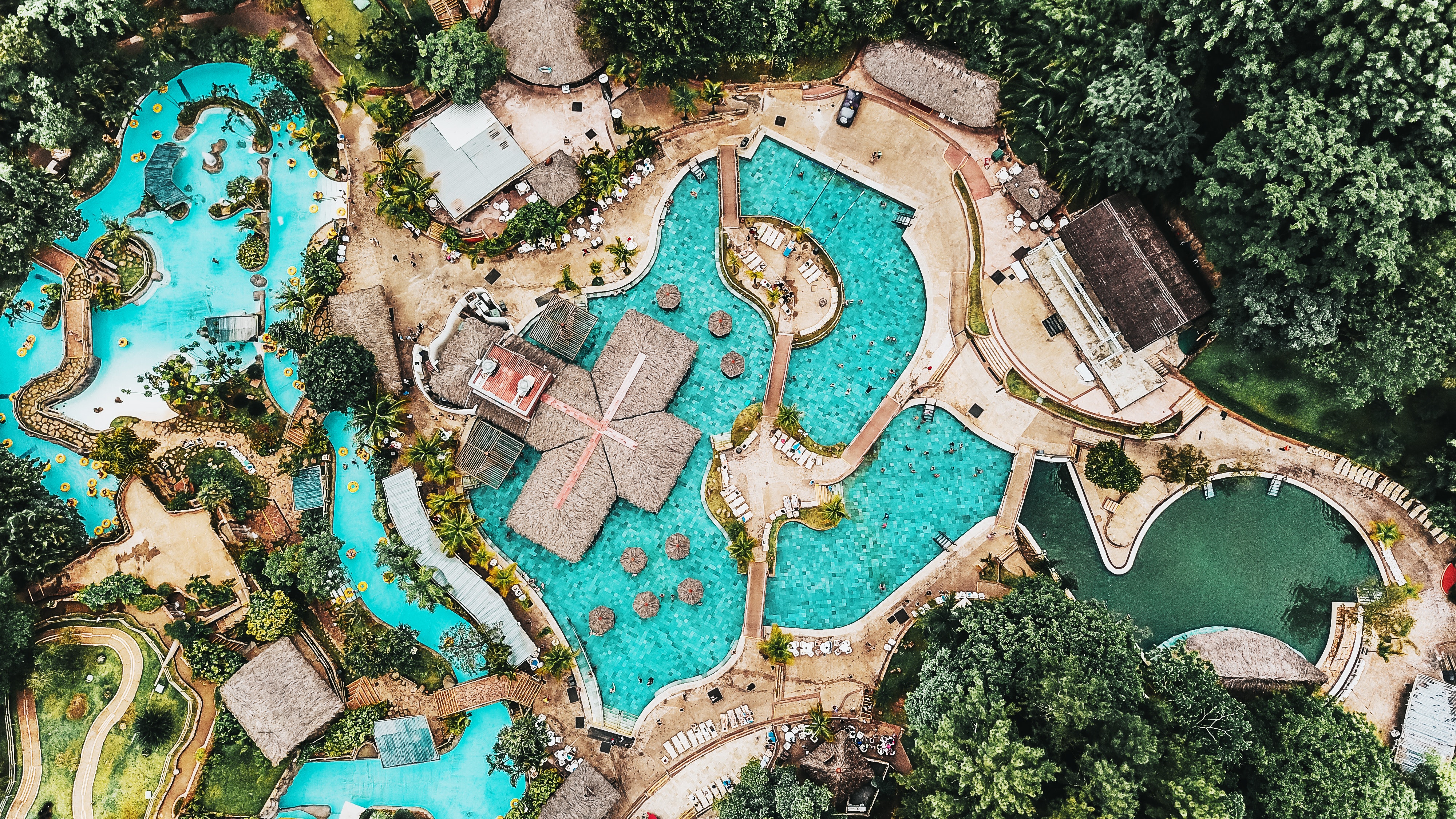 aerial-shot-bird-s-eye-view-from-above-1782151 aerial-shot-bird-s-eye-view-from-above-1782151